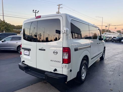 Used 2020 Nissan NV 3500 S image 5