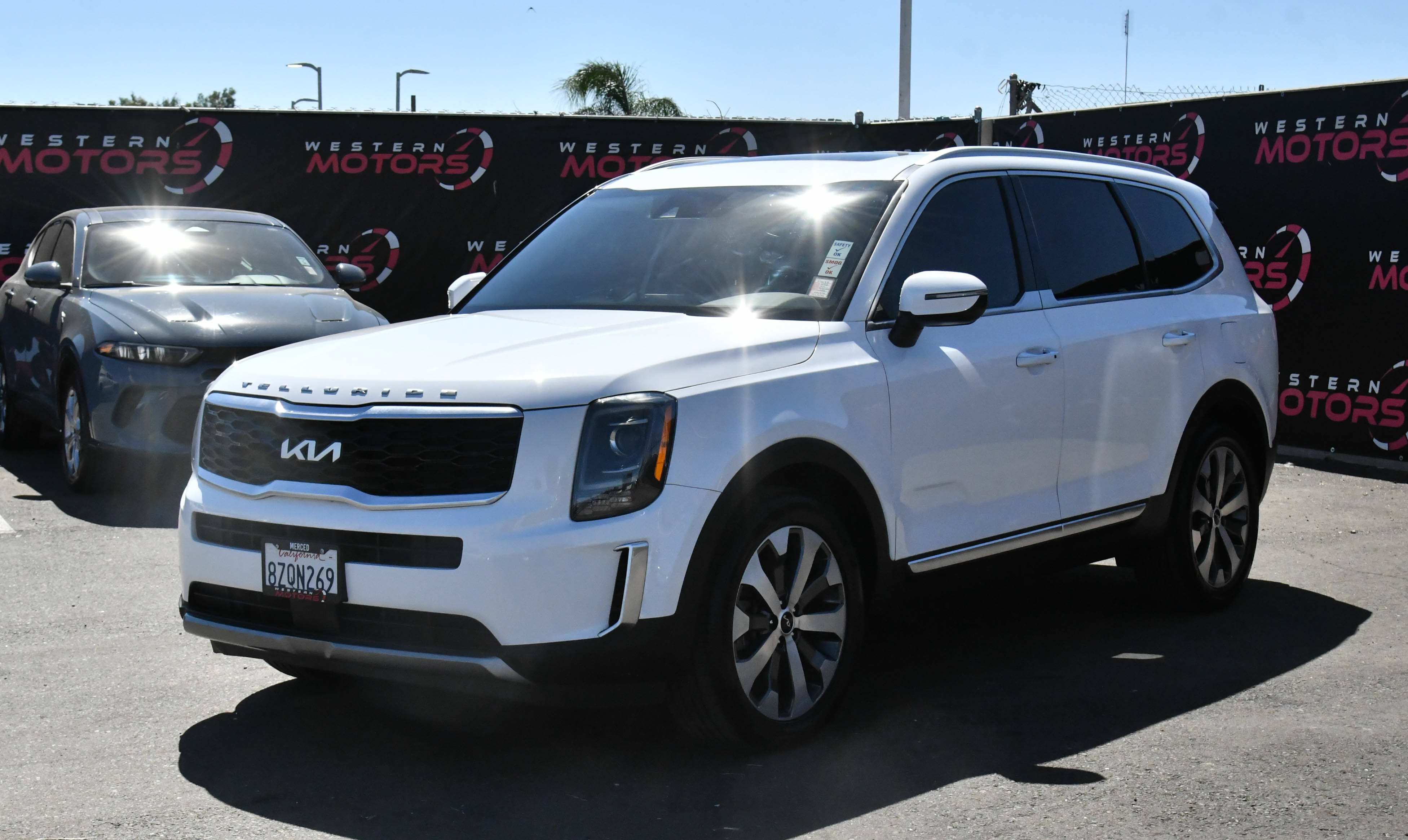 Used 2022 Kia Telluride S FWD image 3