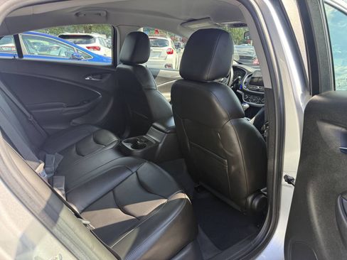 Used 2018 Chevrolet Volt LT w/ LT Driver Confidence Package FWD image 15