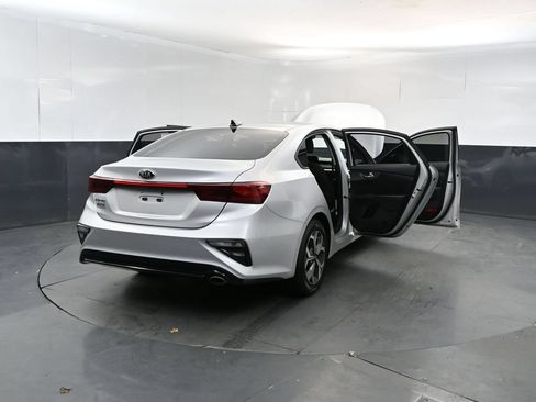 Used 2021 Kia Forte LXS FWD image 29