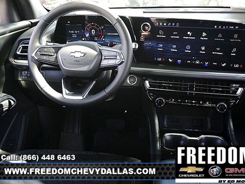 New 2026 Chevrolet Traverse LT w/ LPO, Floor Liner Package FWD image 18
