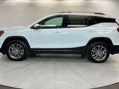 Used 2024 GMC Terrain SLT