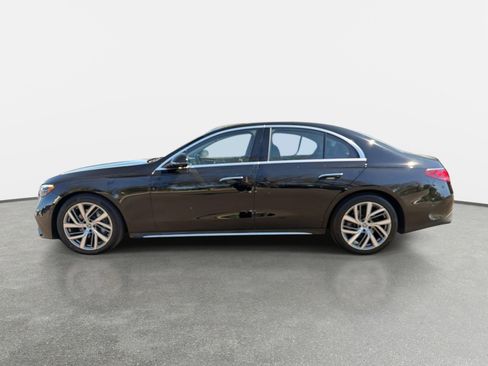 Used 2025 Mercedes-Benz E 350 Sedan image 4