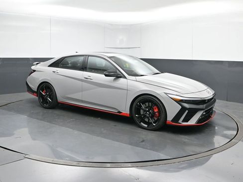 New 2026 Hyundai Elantra N FWD image 7