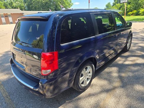 Used 2012 Dodge Grand Caravan Crew w/ Crew Value Pkg FWD image 11
