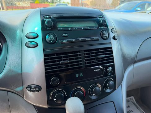 Used 2008 Toyota Sienna LE AWD/4WD image 19