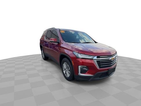 Certified 2023 Chevrolet Traverse LT image 2