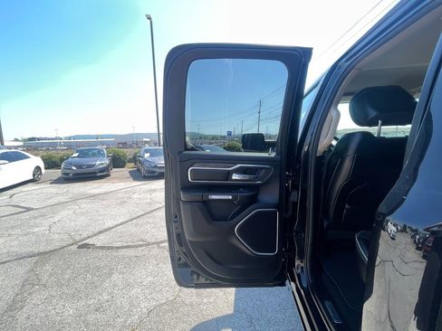 Used 2019 RAM 1500 Laramie RWD image 11