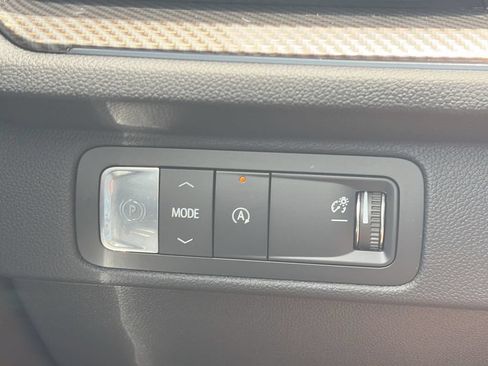 Used 2026 Chevrolet Traverse High Country FWD image 24