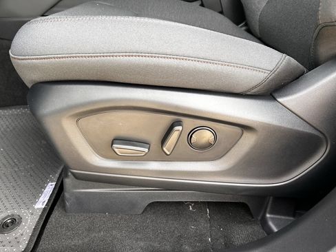 New 2026 Ford Explorer Active RWD image 24