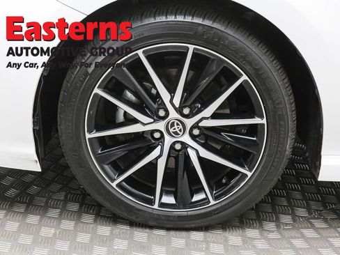 Used 2023 Toyota Camry SE image 32