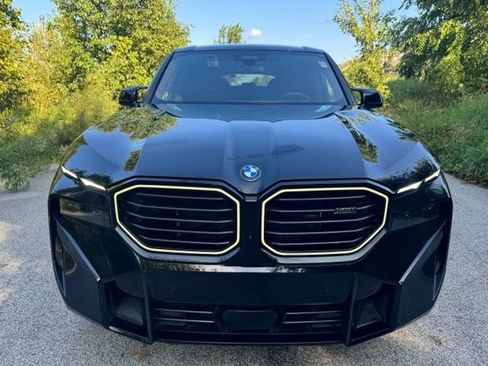Used 2024 BMW XM AWD/4WD image 3