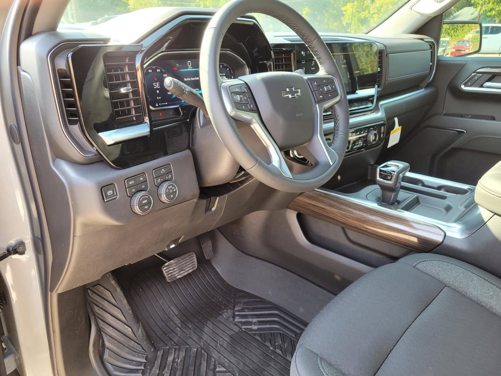 New 2026 Chevrolet Silverado 1500 RST AWD/4WD image 11