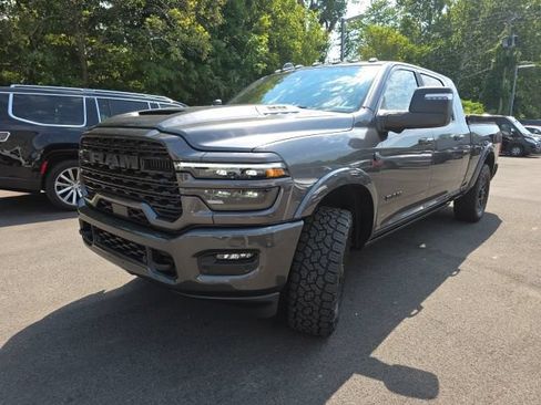 Used 2025 RAM 2500 Limited AWD/4WD image 3