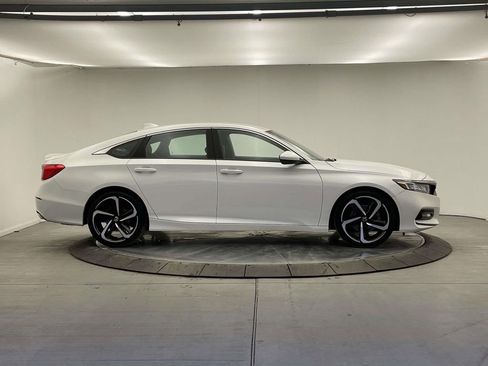 Used 2019 Honda Accord Sport image 8