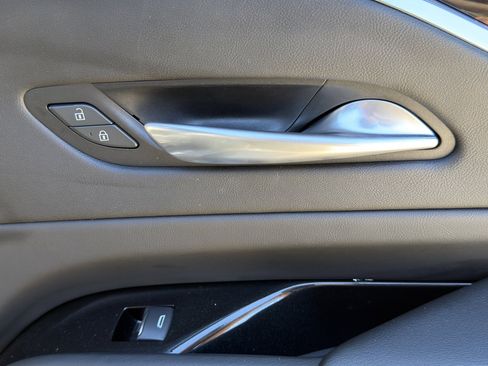 Used 2023 Cadillac Escalade Premium Luxury image 55