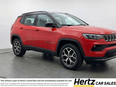 Used 2025 Jeep Compass Limited AWD/4WD image 1