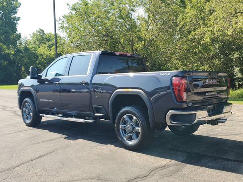New 2026 GMC Sierra 2500 SLE w/ SLE Value Package; AWD/4WD image 5