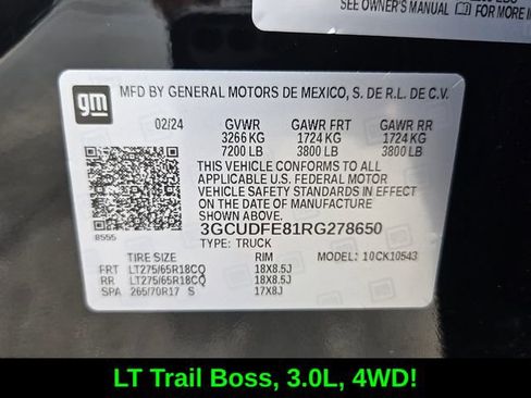 Used 2024 Chevrolet Silverado 1500 LT Trail Boss w/ LT Trail Boss Premium Package AWD/4WD image 19