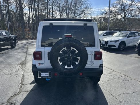 Used 2024 Jeep Wrangler Unlimited Rubicon 4xe image 8
