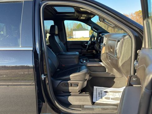 Used 2022 Chevrolet Silverado 2500 High Country image 28