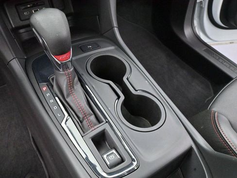 Used 2024 Chevrolet Equinox RS w/ RS Leather Package FWD image 19