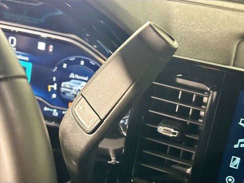 Used 2023 Chevrolet Silverado 1500 LT w/ Z71 Off-Road Package image 18