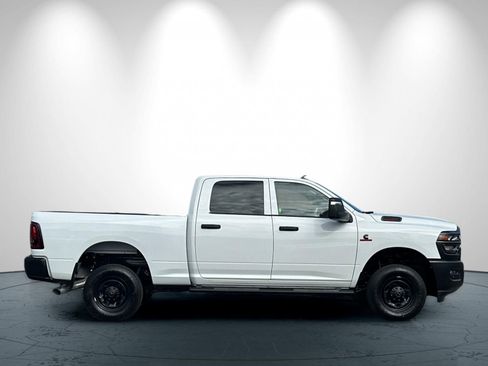 New 2026 RAM 2500 Tradesman AWD/4WD image 3