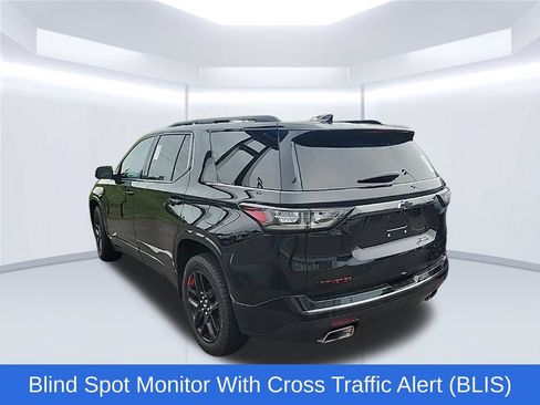 Used 2021 Chevrolet Traverse Premier w/ Redline Edition AWD/4WD image 5