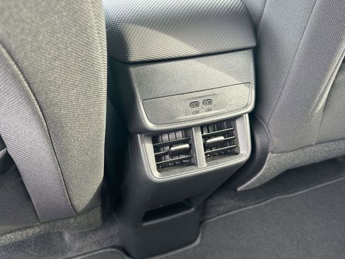 New 2026 Chevrolet Equinox LT FWD image 15