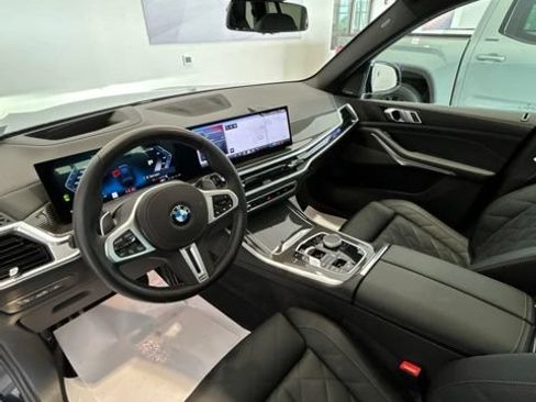Used 2025 BMW X5 M60i w/ Climate Comfort Package AWD/4WD image 9