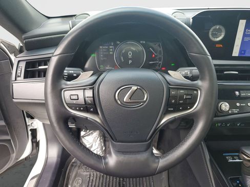 Used 2025 Lexus ES 300h w/ Premium Package FWD image 26