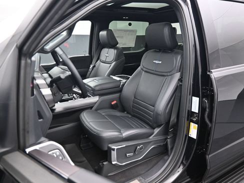 Used 2025 Ford F150 Platinum w/ Equipment Group 702A High AWD/4WD image 9