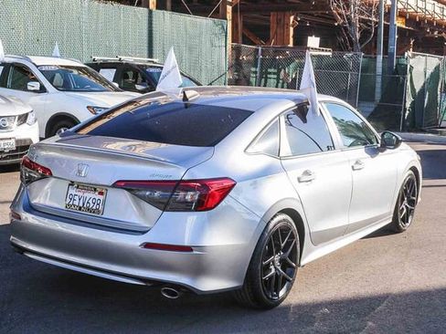 Used 2023 Honda Civic Sport image 5