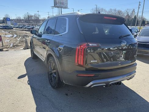 Used 2020 Kia Telluride SX w/ SX Prestige Package image 4