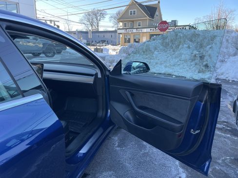 Used 2020 Tesla Model 3 Long Range image 10