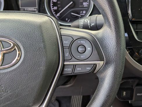 Used 2022 Toyota Camry LE image 20