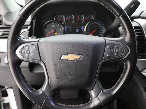 Used 2020 Chevrolet Suburban LT image 18