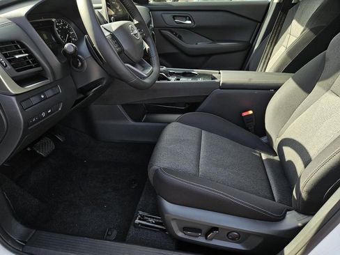 New 2026 Nissan Rogue SV image 14