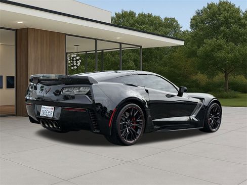 Used 2017 Chevrolet Corvette Z06 image 7