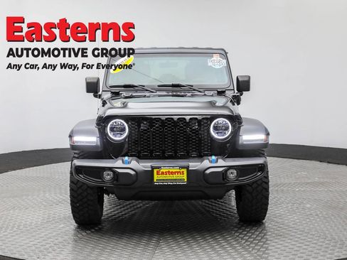 Used 2023 Jeep Wrangler Unlimited w/ 8.4" Radio Group image 2