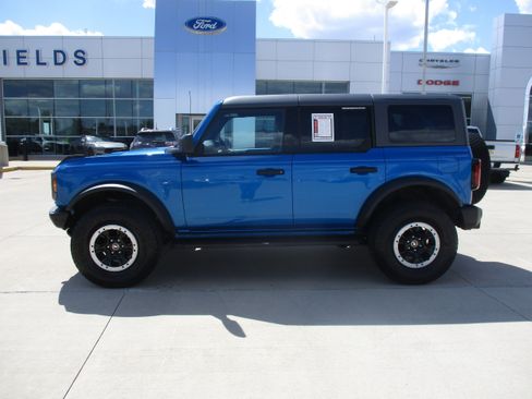 Used 2023 Ford Bronco Big Bend w/ Sasquatch Package AWD/4WD image 3