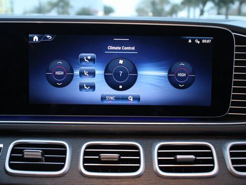 Certified 2024 Mercedes-Benz GLE 350 4MATIC image 20