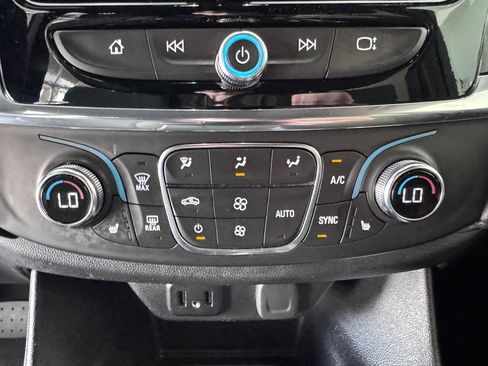 Certified 2023 Chevrolet Traverse LT AWD/4WD image 17
