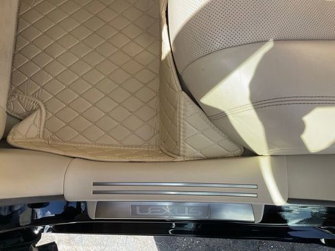 Used 2016 Lexus LS 460 AWD w/ Comfort Package image 26