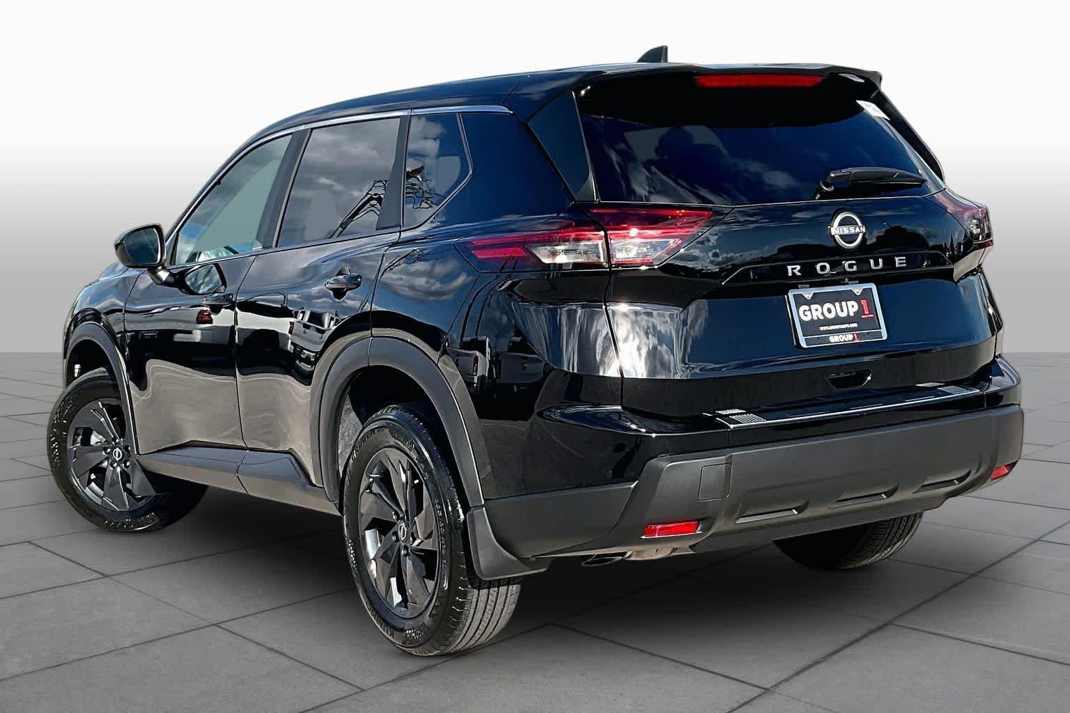 New 2027 Nissan Rogue SV FWD image 12