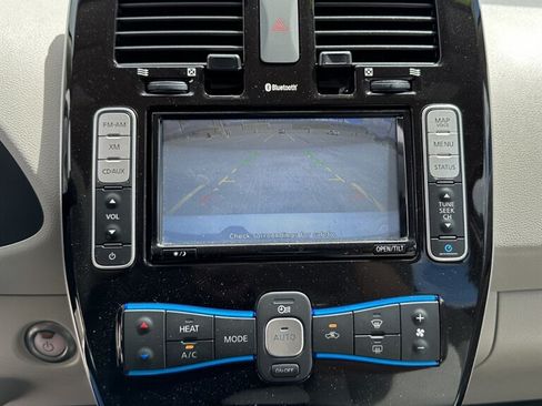 Used 2013 Nissan Leaf SV w/ LED & Quick Charge Pkg FWD image 10