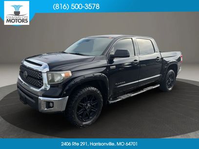 Used 2018 Toyota Tundra SR5 w/ SR5 Upgrade Package