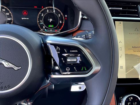 New 2026 Jaguar F-PACE R-Dynamic S image 18