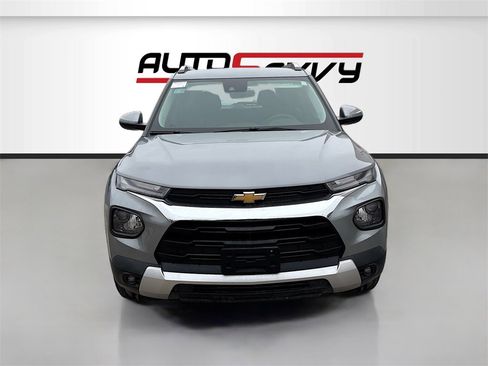 Used 2023 Chevrolet TrailBlazer LT image 2